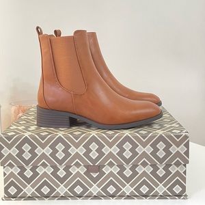 Chelsea boots